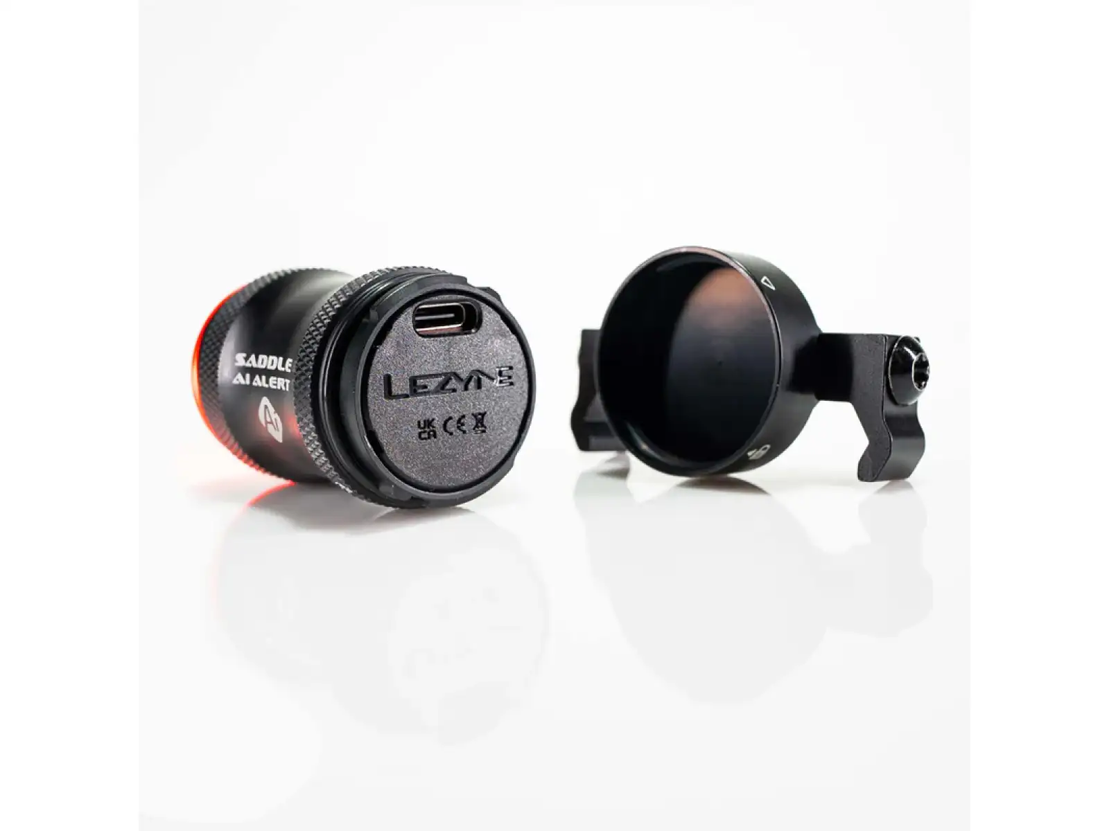 Lezyne Saddle Ai Alert 250 zadné svetlo