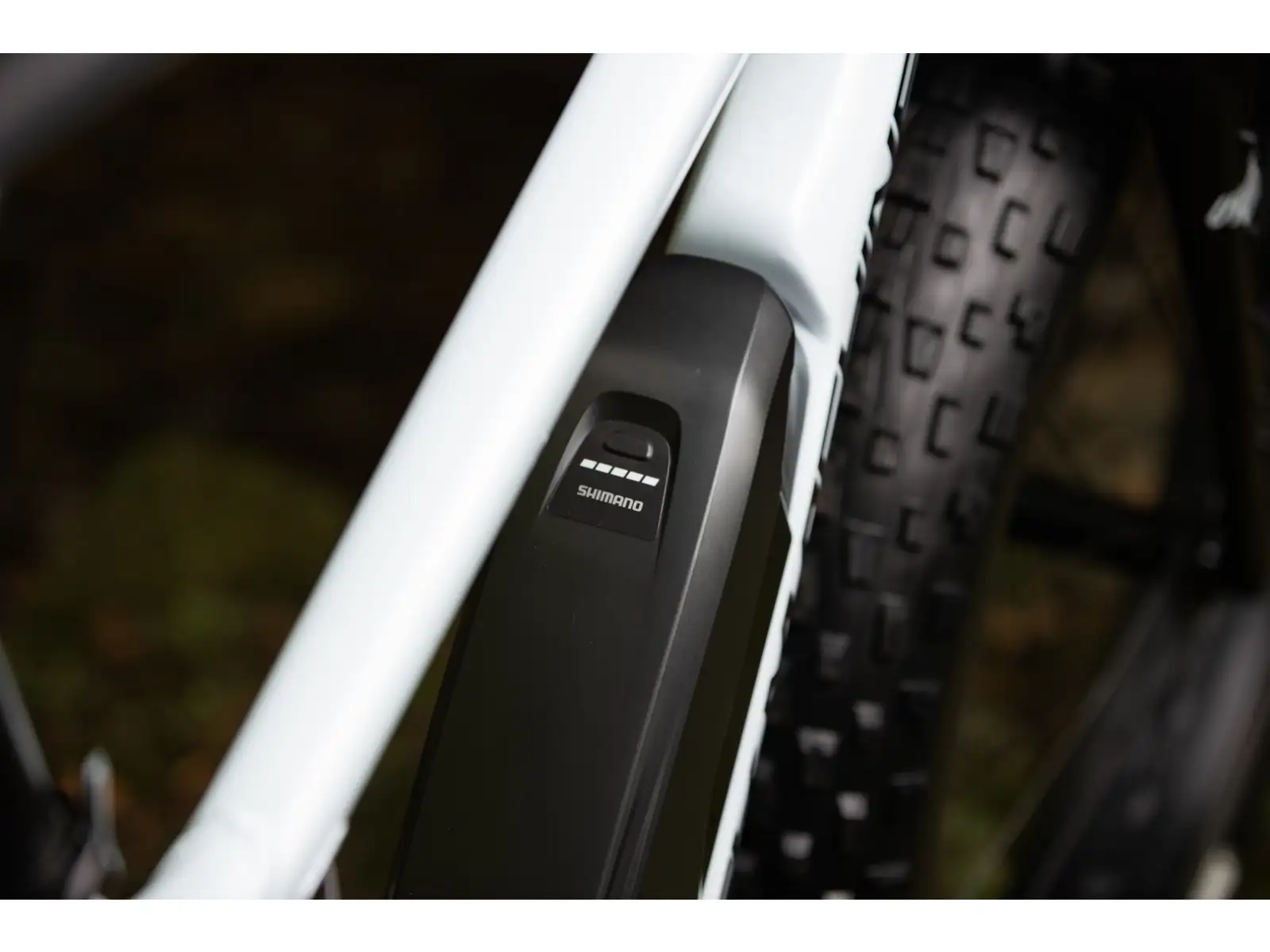 Rock Machine VYÖRY e50 S fatbike elektrobicykel Gloss White/Black VZORKA