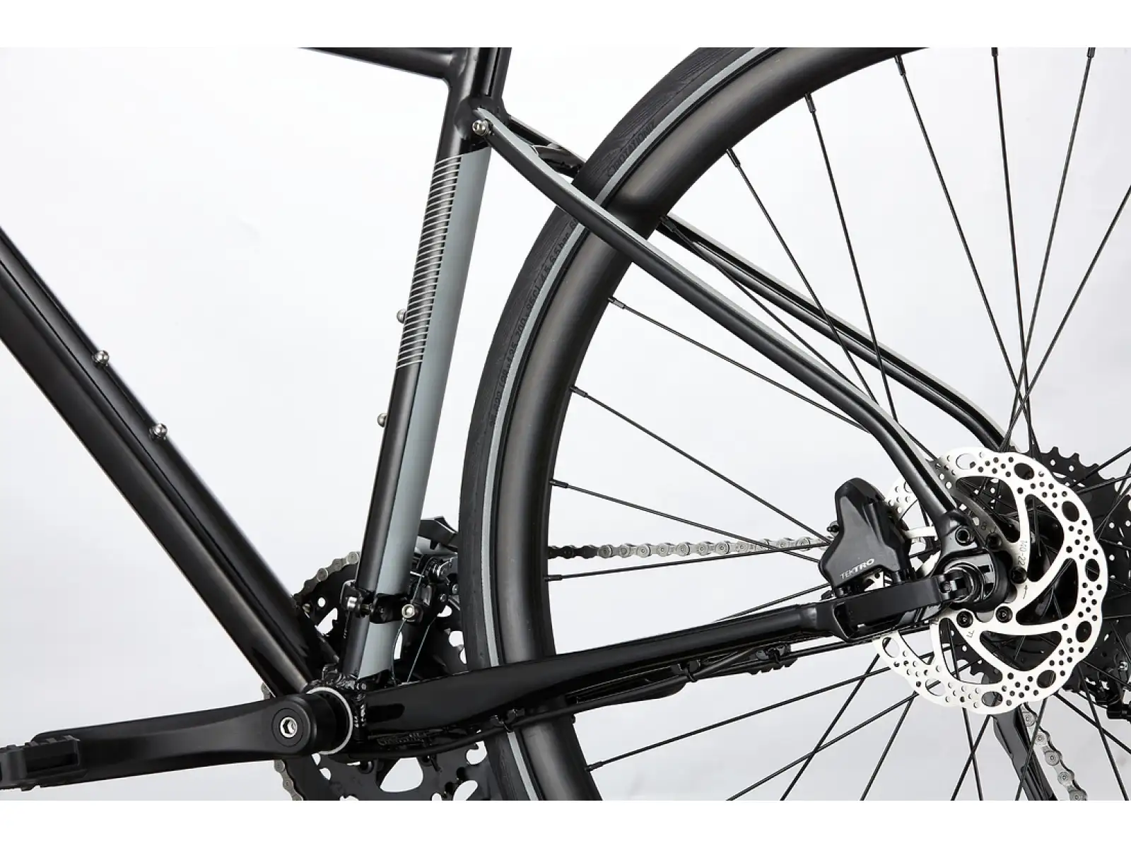 Cannondale Quick 3 trekingový bicykel Black Pearl