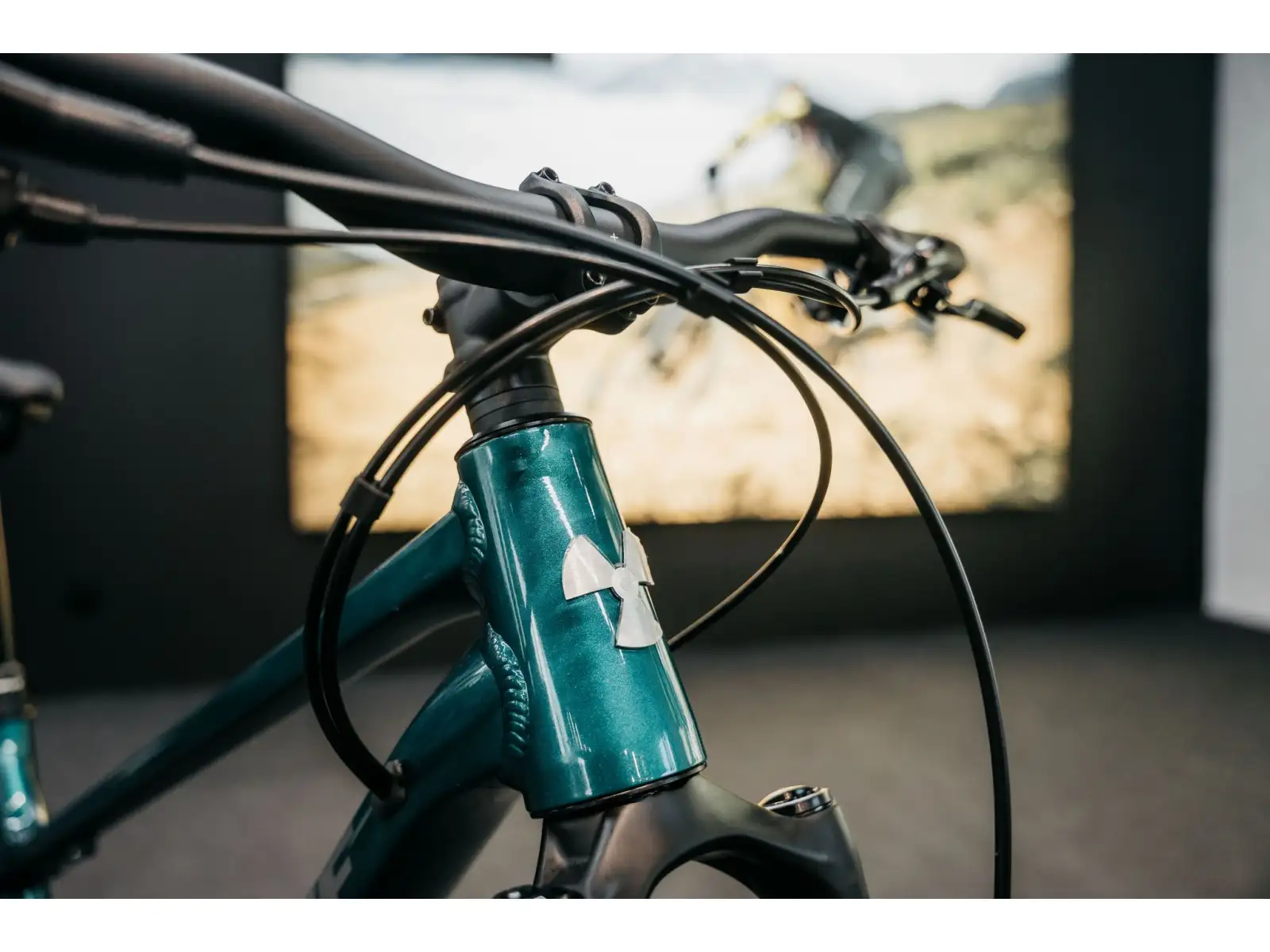 Nukeproof Tracker Pro 290 Cues 1x11 horský bicykel Petrol Green/Chrome
