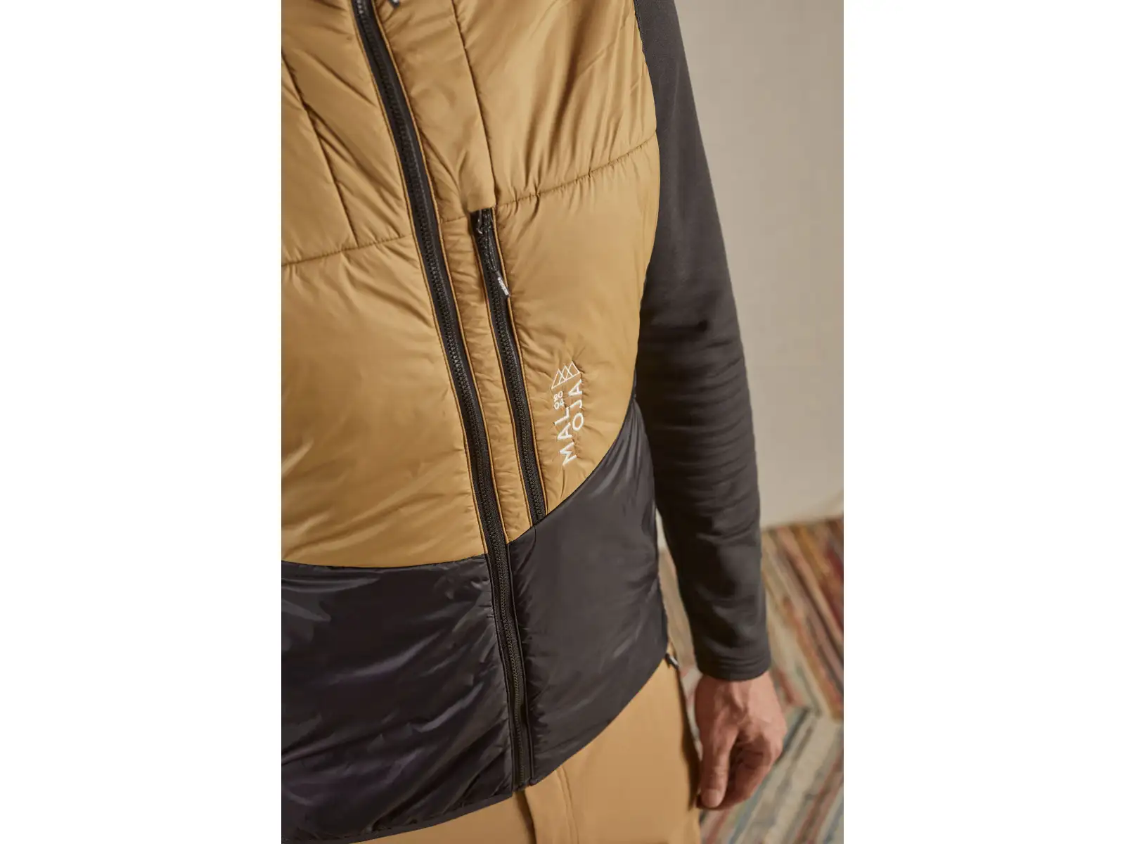 Maloja SigotM. pánska vesta Deep Black Multi