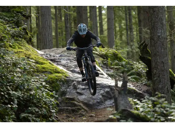 Giant Stance 2026 horský bicykel Black