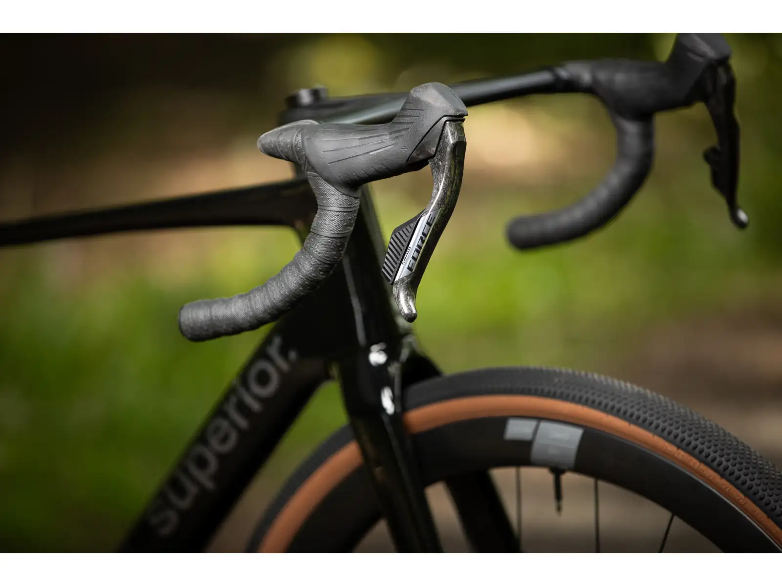 Superior XR 9.8 GR gravel bicykel Matte Carbon/Gloss Black