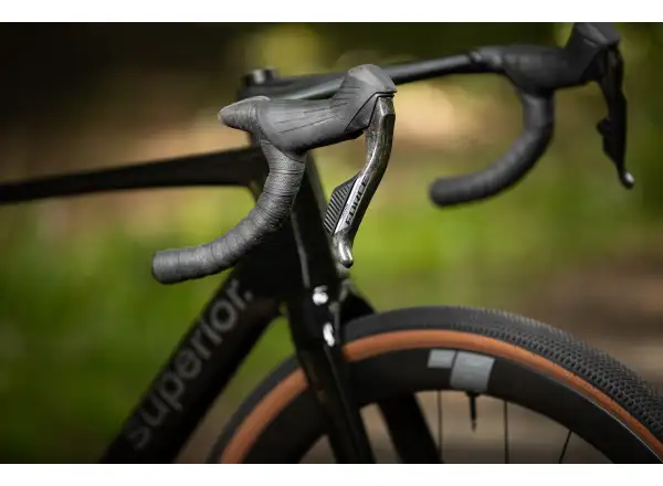 Superior XR 9.8 GR gravel bicykel Matte Carbon/Gloss Black
