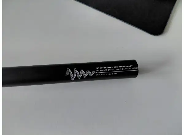 OneUp riadidlá V2 Carbon 35/720 mm skrátené čierne 20 mm zdvih