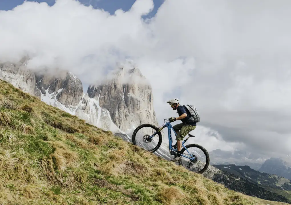 Nová generace motoru Bosch CX a vyladěné ABS pro agresivní eMTB!