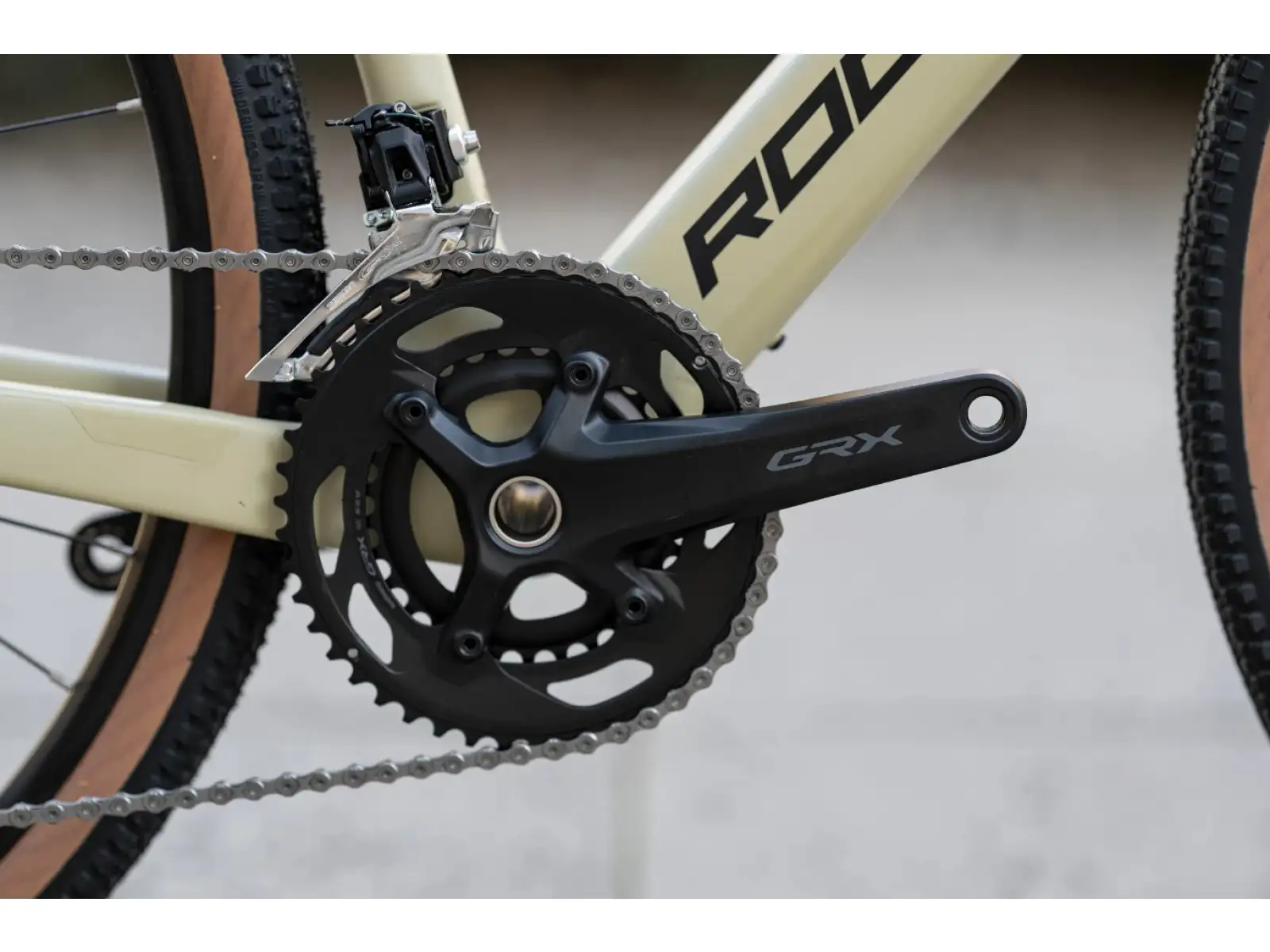 Rock Machine Gravelride CRB 700 gravel kolo Matte Sand/Black