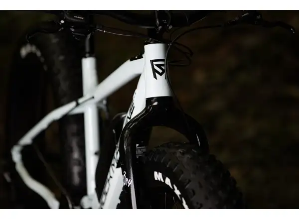 Rock Machine VYÖRY e50 S fatbike elektrobicykel Gloss White/Black VZORKA