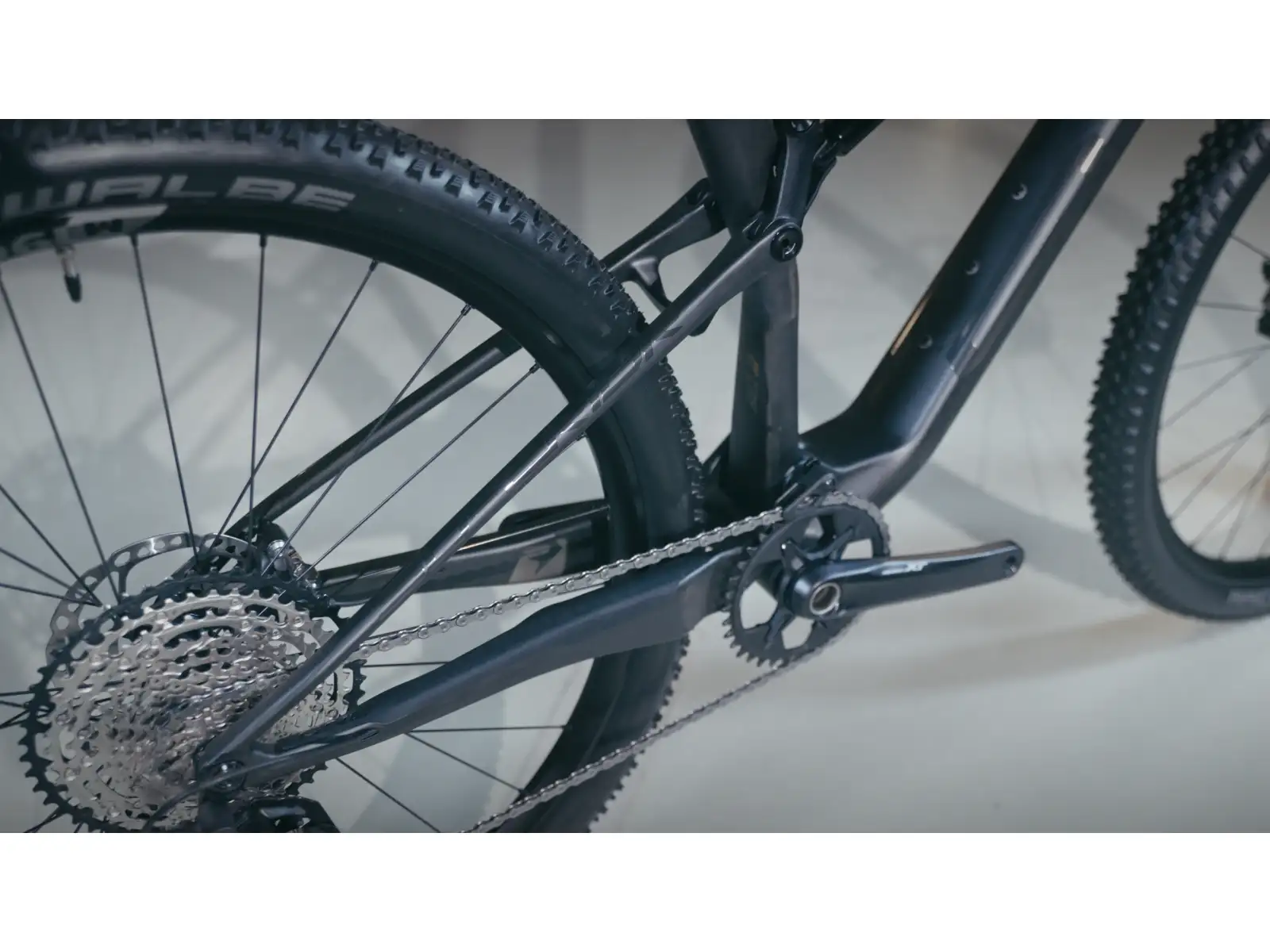 Superior XF 979 RC horský bicykel Matte Carbon/Stealth Chrome