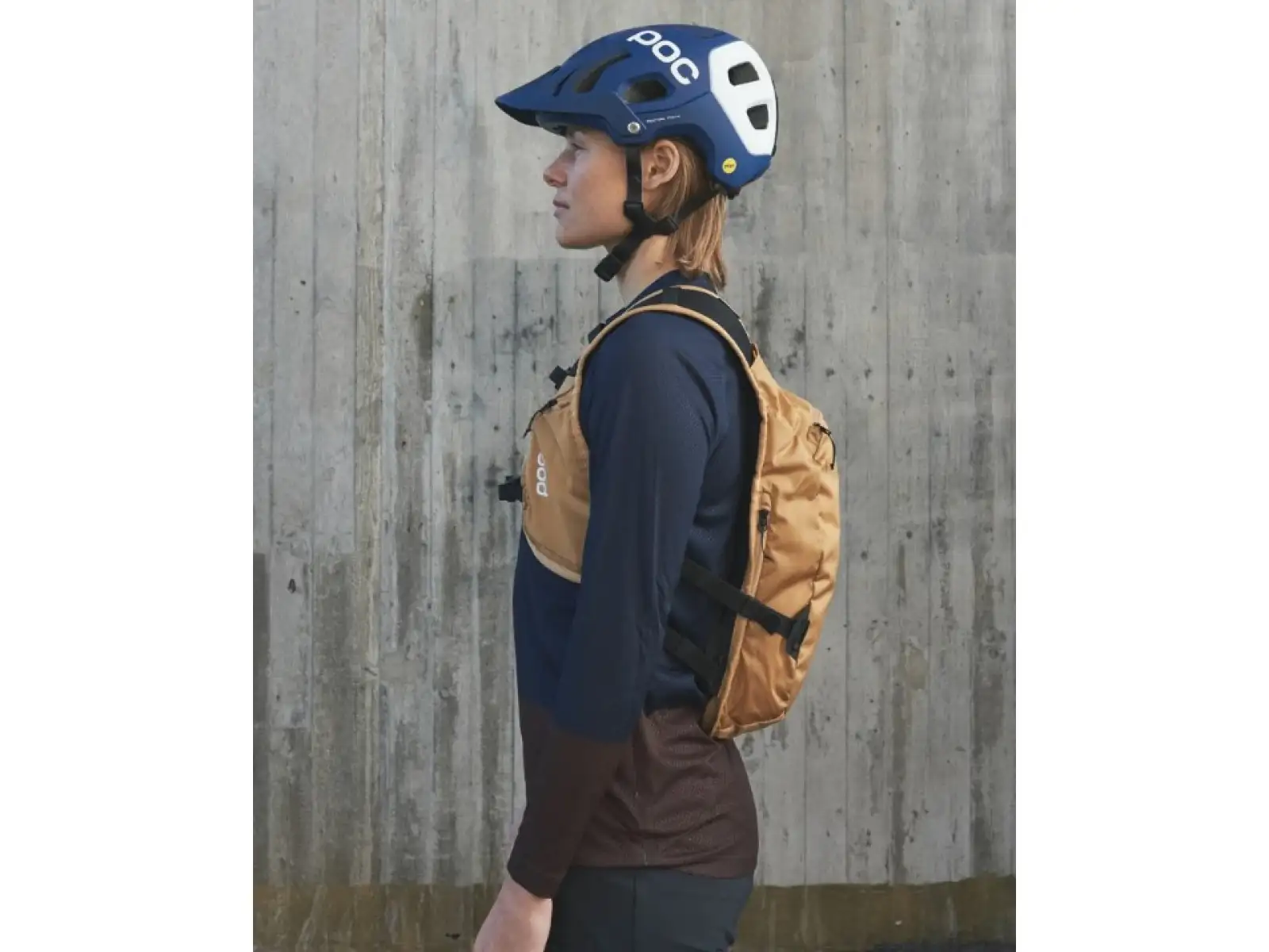 POC Column VPD Backpack batoh 8 l Uranium Black
