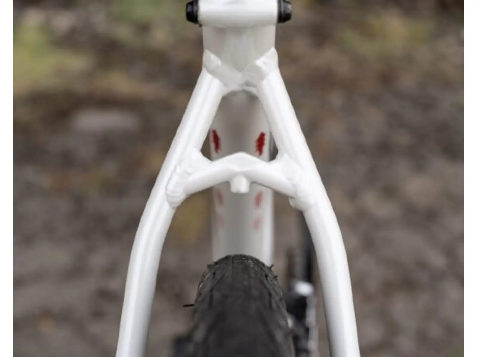Štrkovací bicykel Marin Gestalt 1 Gloss White/Grey