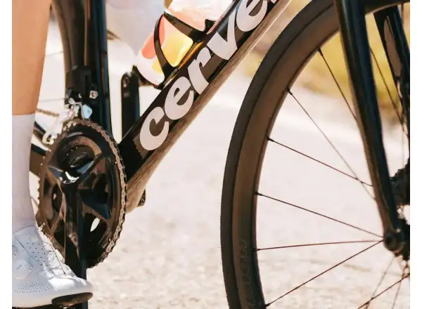 Cervélo Caledonia Rival AXS cestný bicykel Carmine