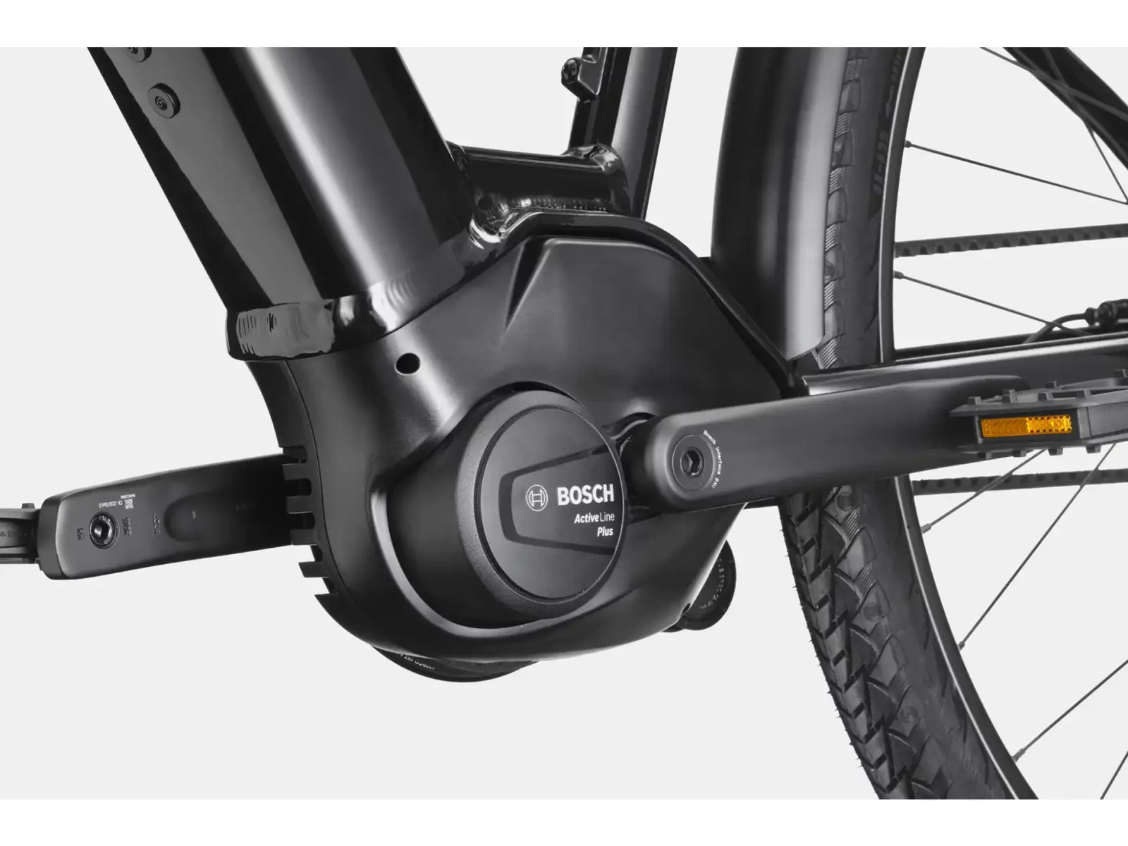 Cannondale Mavaro 4 mestský elektrobicykel Black