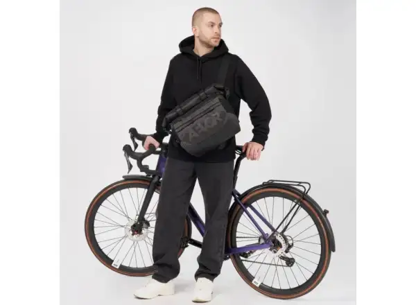 Aevor Triple Bike multifunkčná brašna 24 l Black