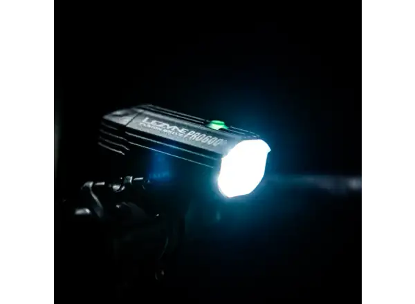 Lezyne Fusion Drive Pro 600+ Front predné svetlo Satin Black