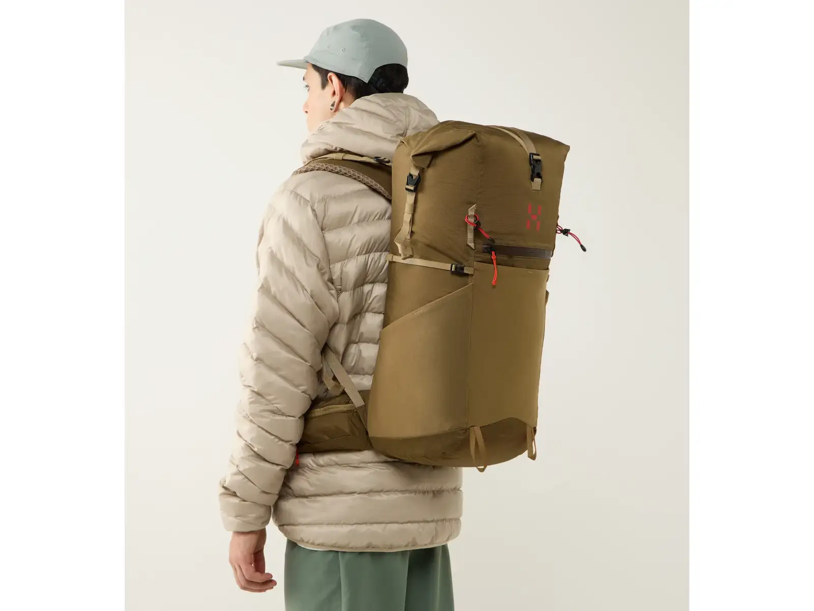 Haglöfs Magma Rolltop 40 WR batoh Teak Brown/Oak Brown 40l