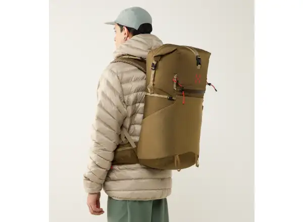 Haglöfs Magma Rolltop 40 WR batoh Teak Brown/Oak Brown 40l