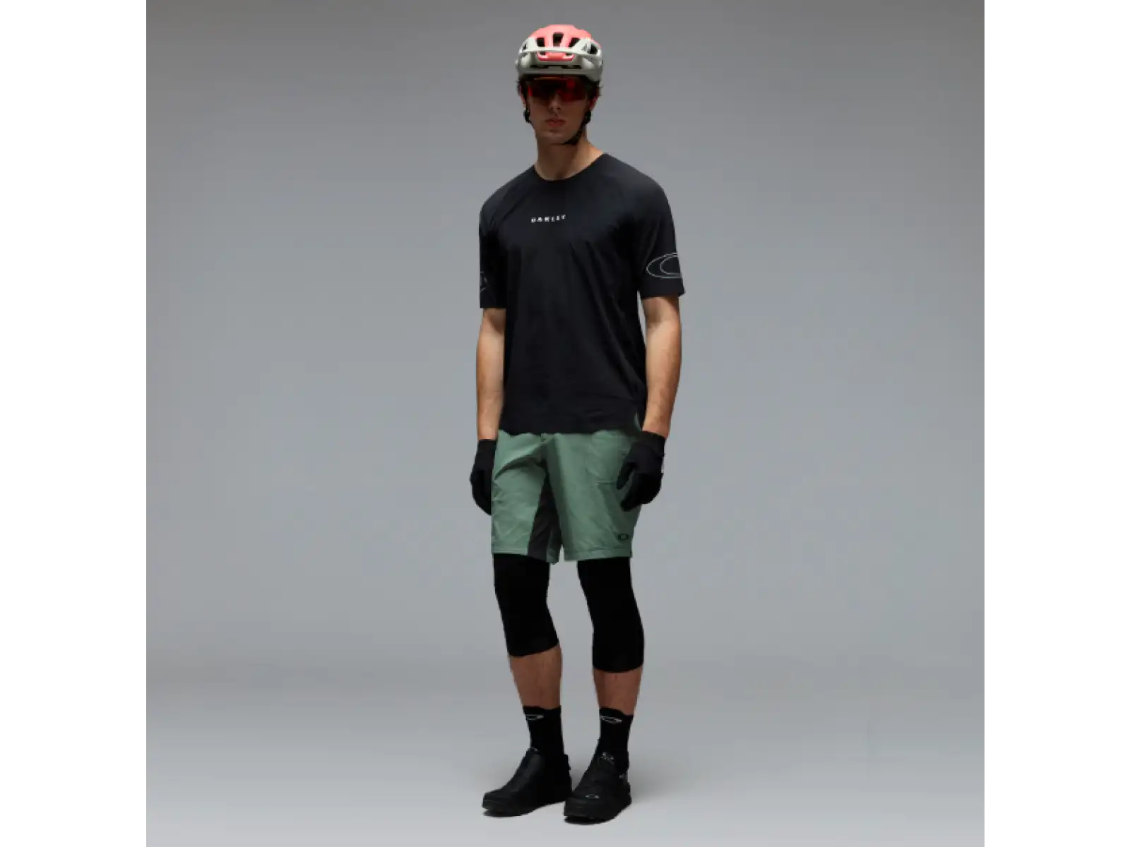 Oakley Seeker Whip pánske kraťasy Aviator Green
