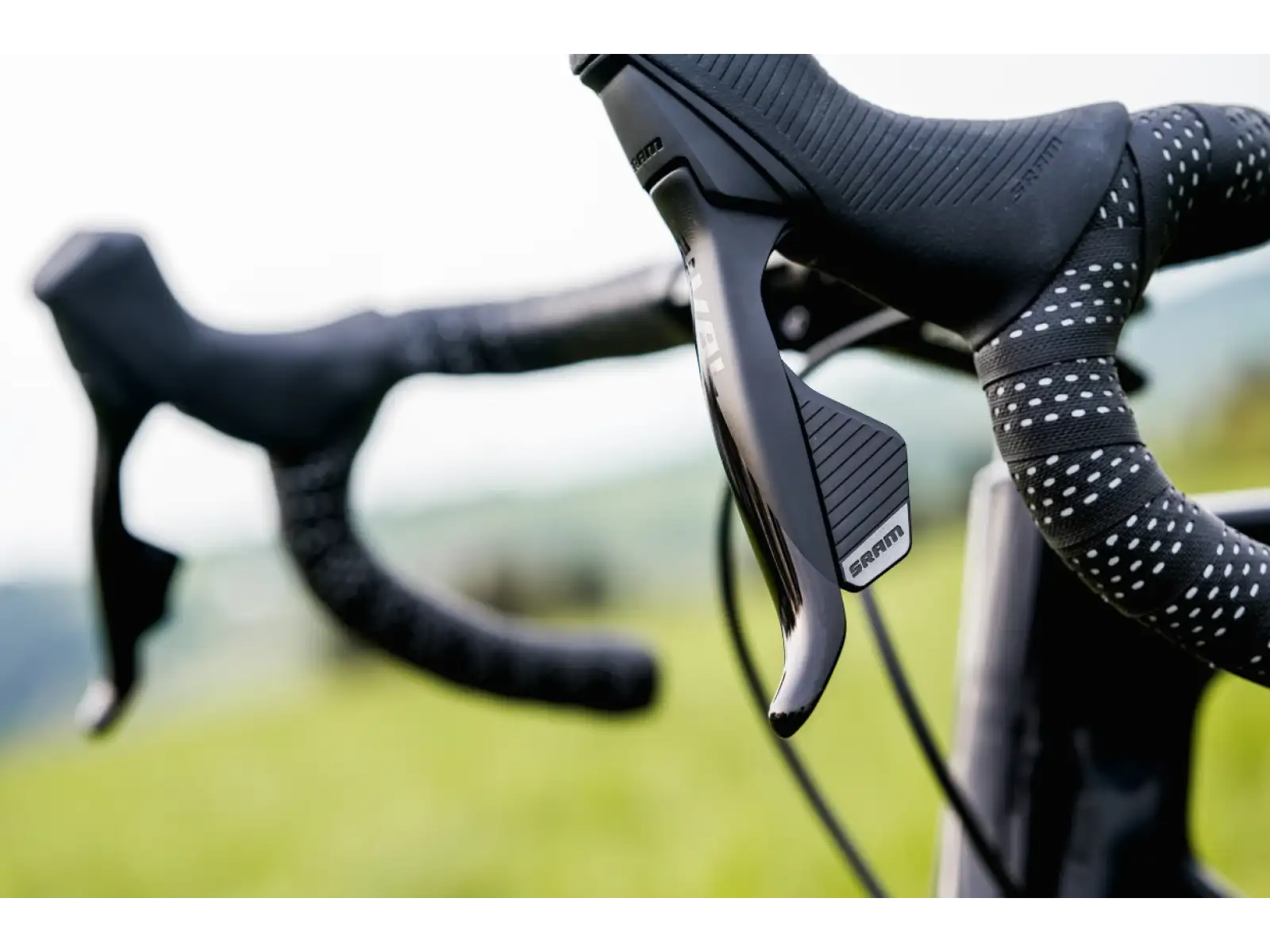 Rock Machine Gravelride CRB 900 AXS gravel bicykel