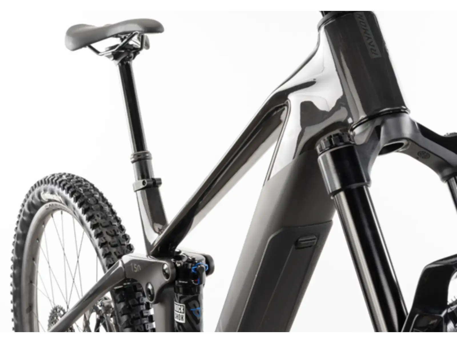 Raymon Airok Ultra celoodpružený elektrobicykel Carbon Stealth/Iridescant