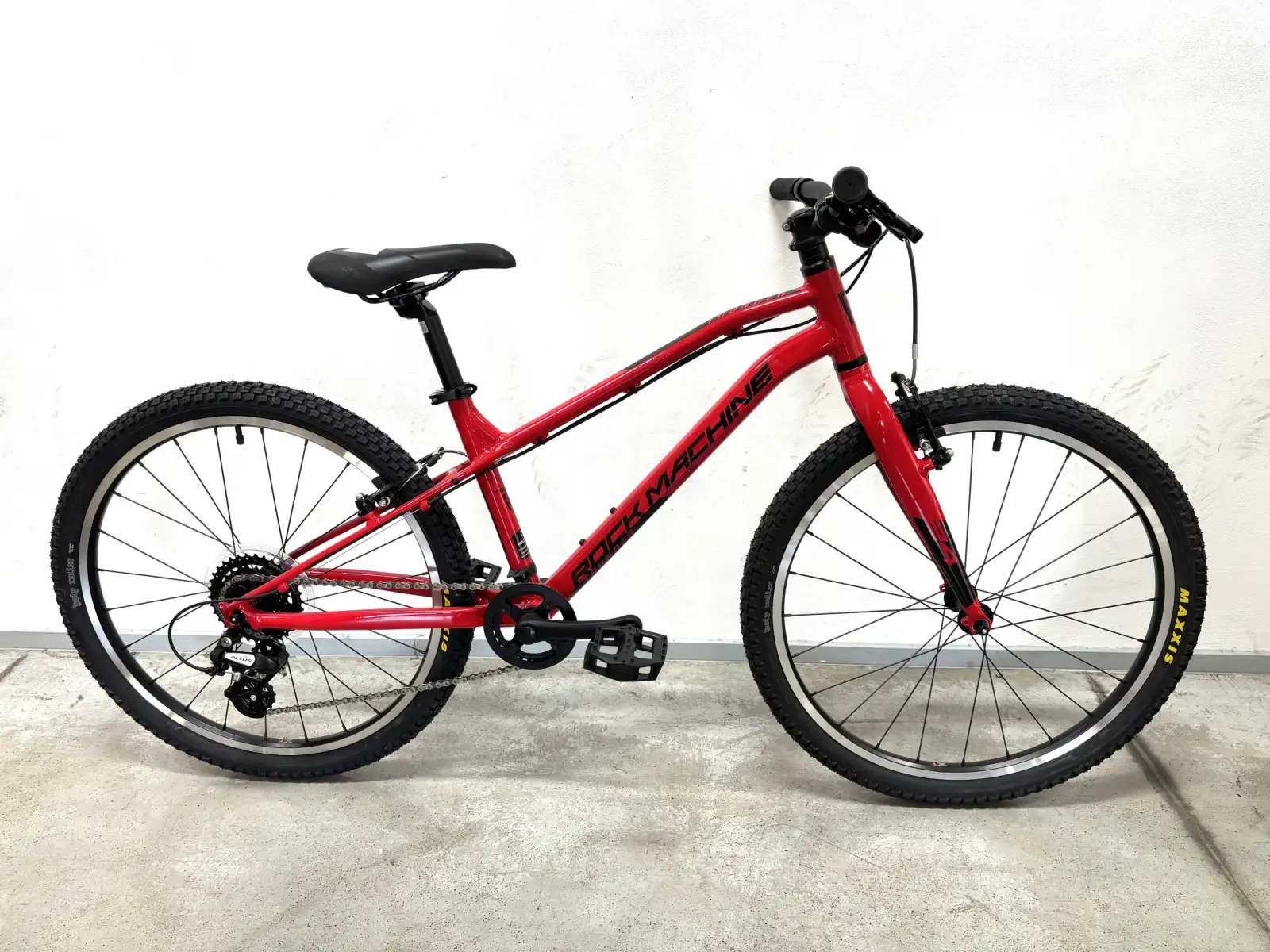 Rock Machine Thunder 24 detský bicykel Red/Black VZOROK