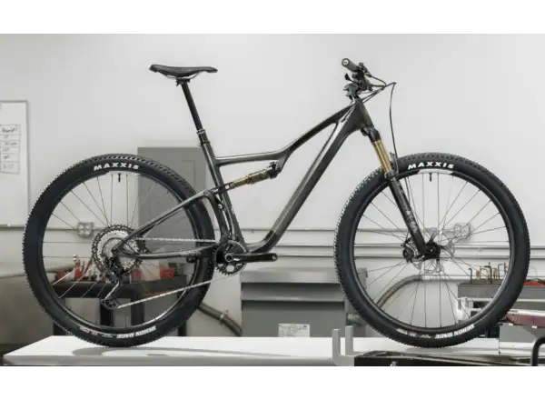 Ibis Exie US GX AXS T-Type horský celoodpružený bicykel Clear Charcoal