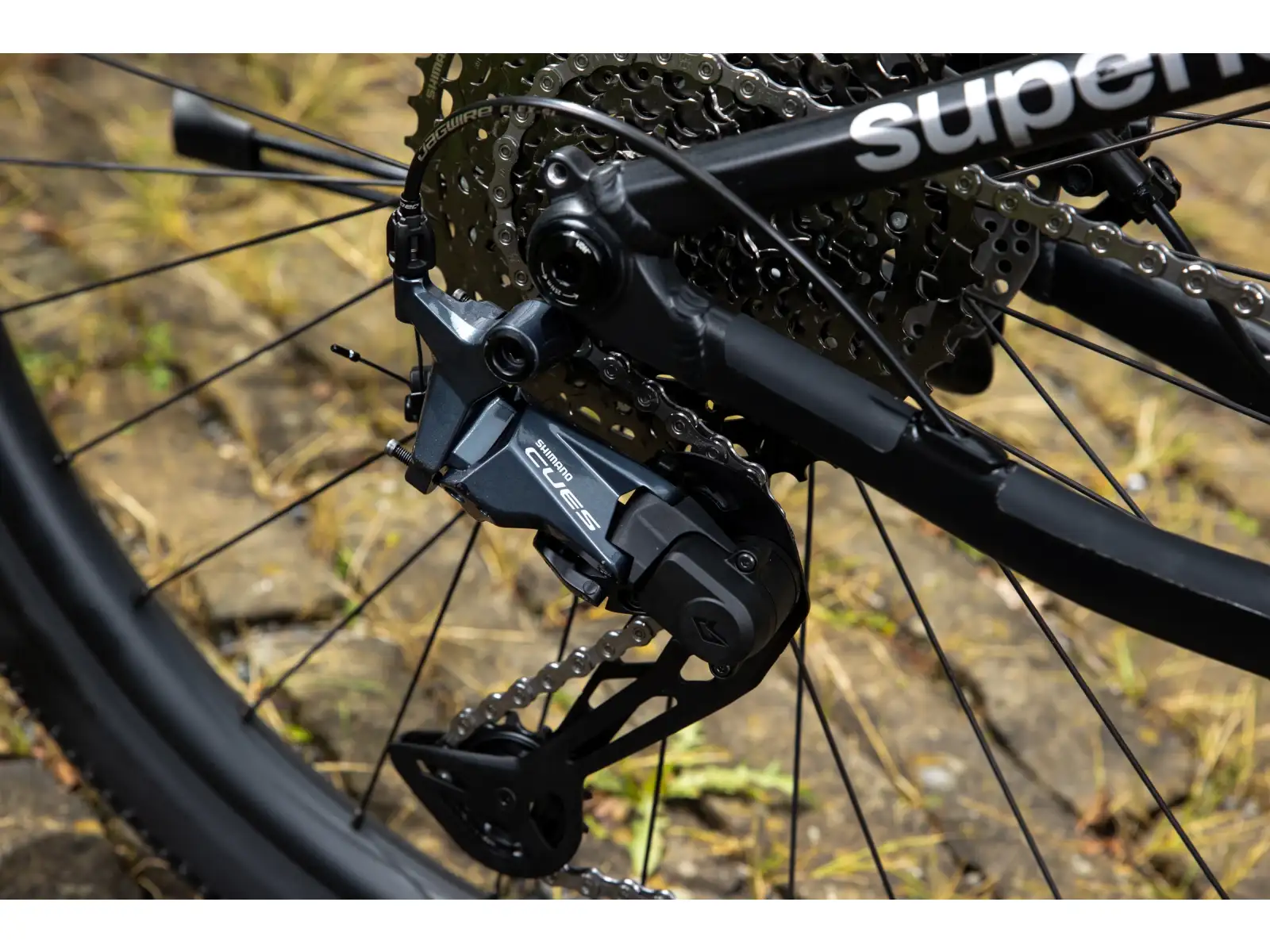 Superior eBLOX 6.5 mestský elektrobicykel Matte Dark Chrome/Black