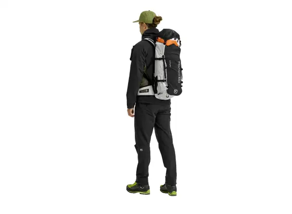 Ortovox Traverse Pure 30 turistický batoh Grey Marble