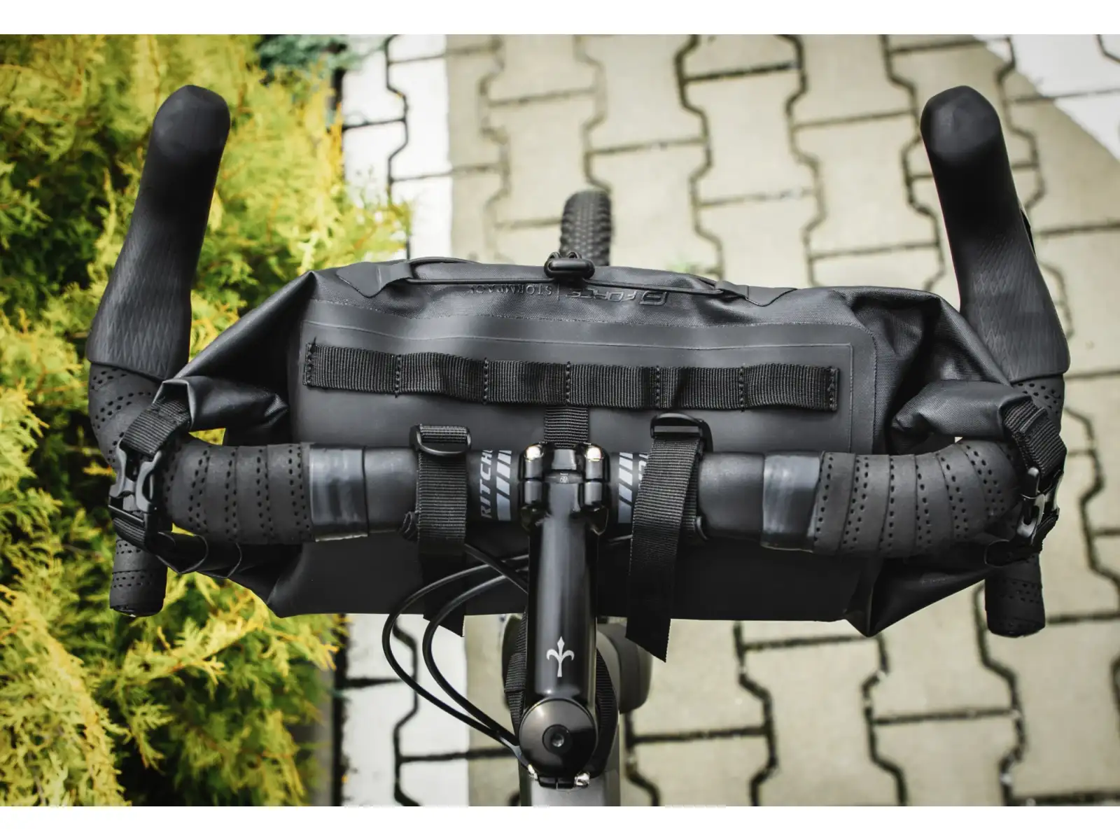 Force Stormpack brašna na riadidlá čierna