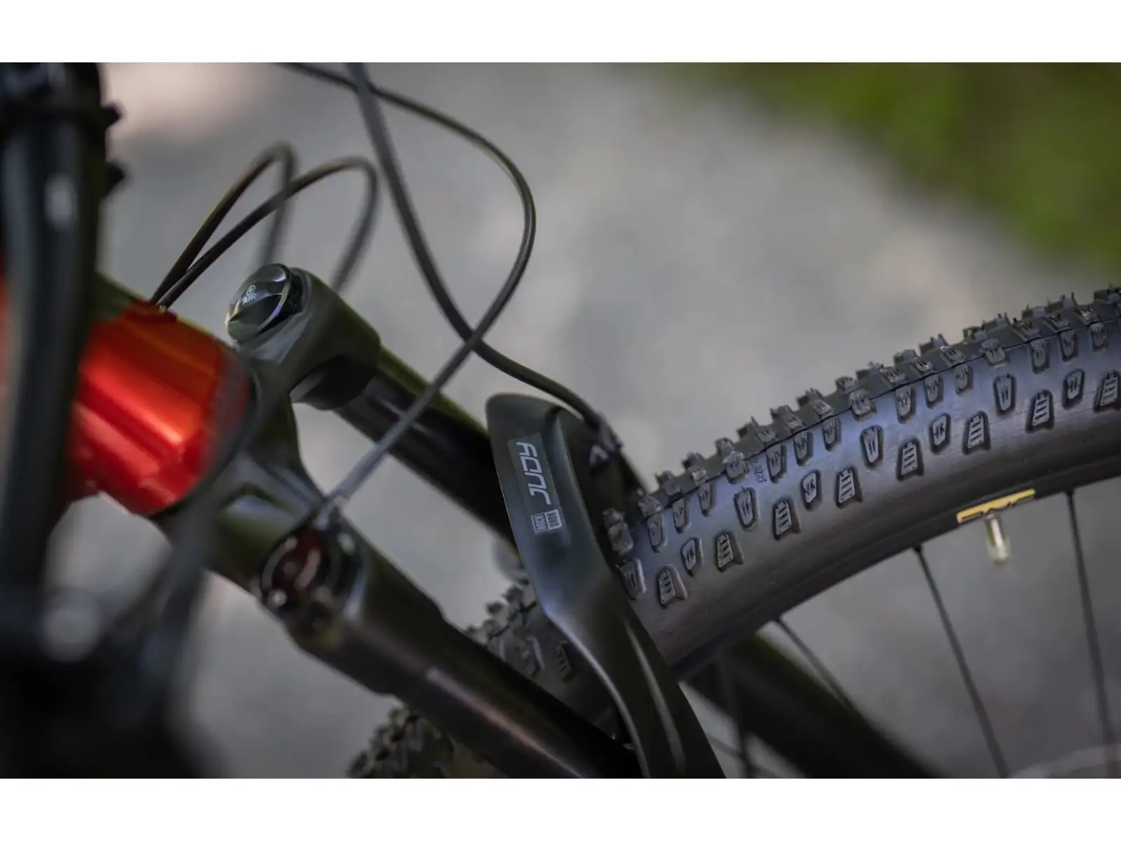 Horský bicykel Superior XP 919 Gloss Dark Red/Hologram Chrome