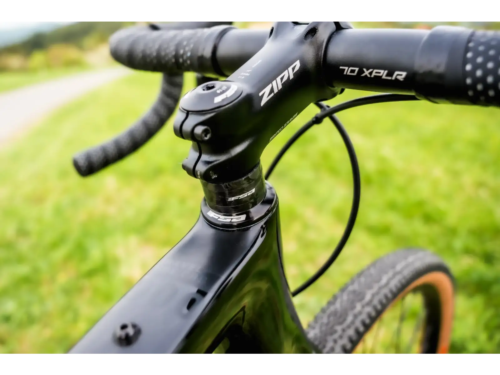 Rock Machine Gravelride CRB 900 AXS gravel bicykel