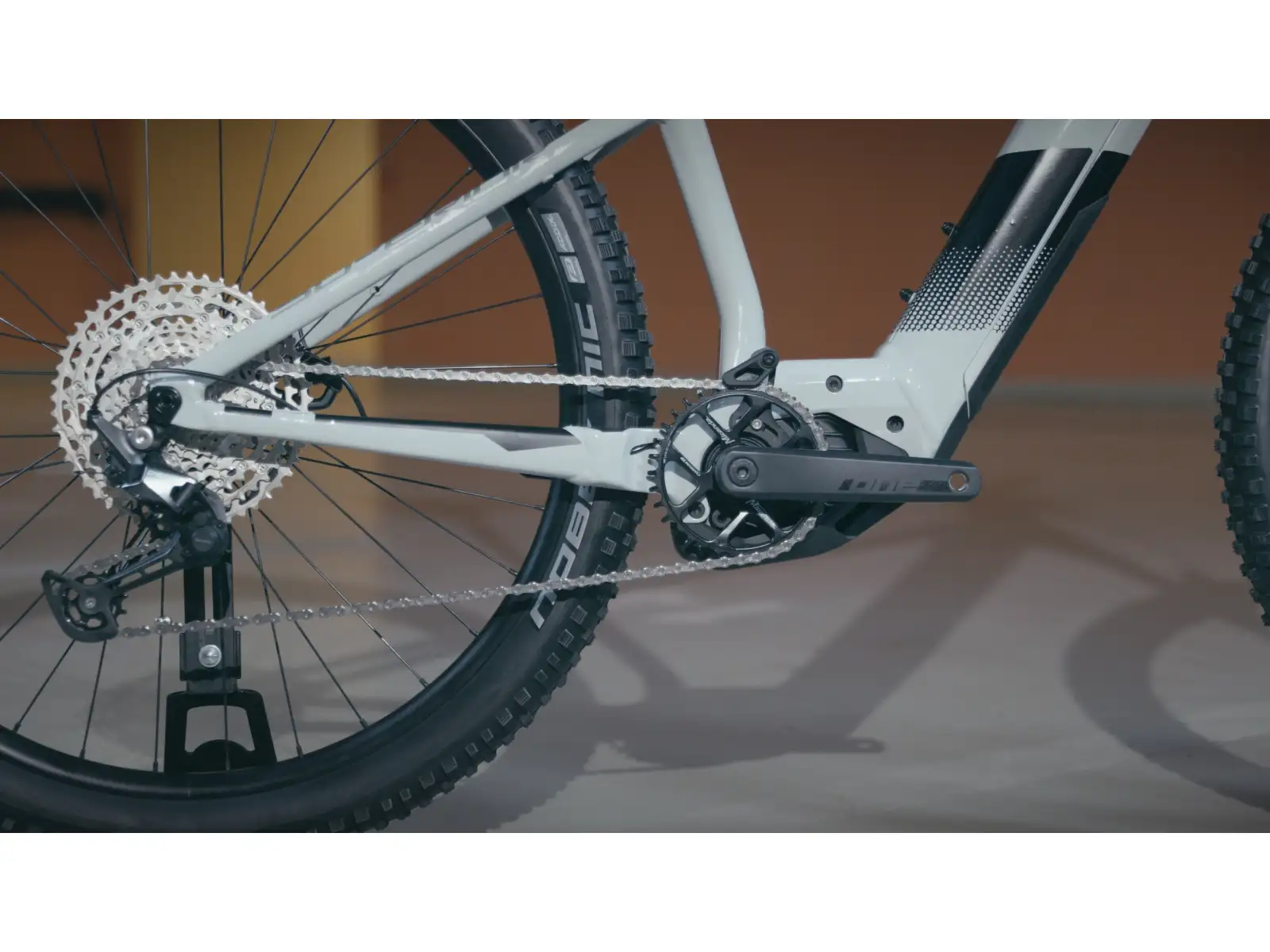 Horský bicykel Superior eXP 8089 B Gloss Chrome/Matte Black