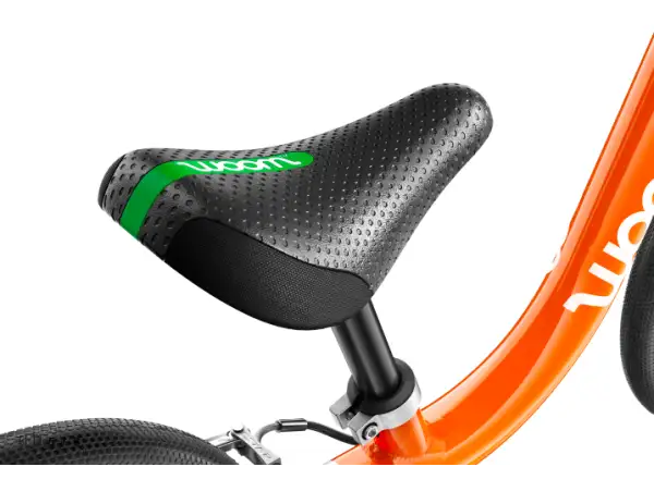 Woom 1 Flame Orange 12 detské odrážadlo