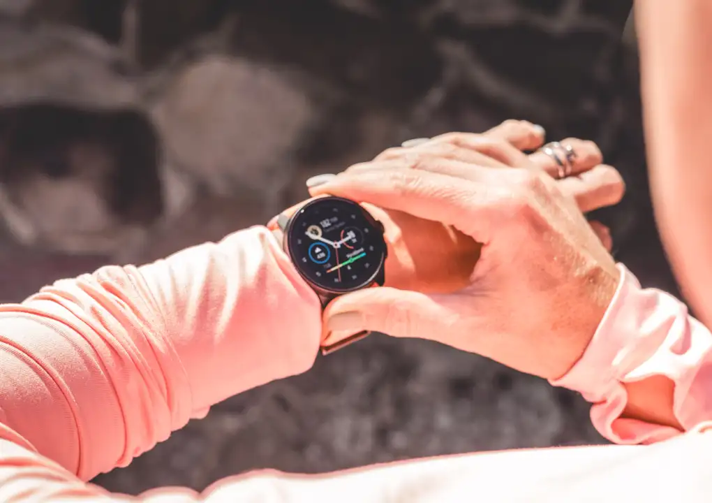 Veronika Preti testuje hodinky Suunto Race S