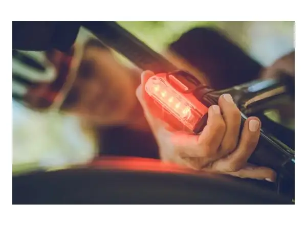 Lezyne Strip Drive Pro zadná blikačka