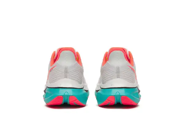 Saucony Endorphin Speed 5 pánska bežecká obuv white/mutant