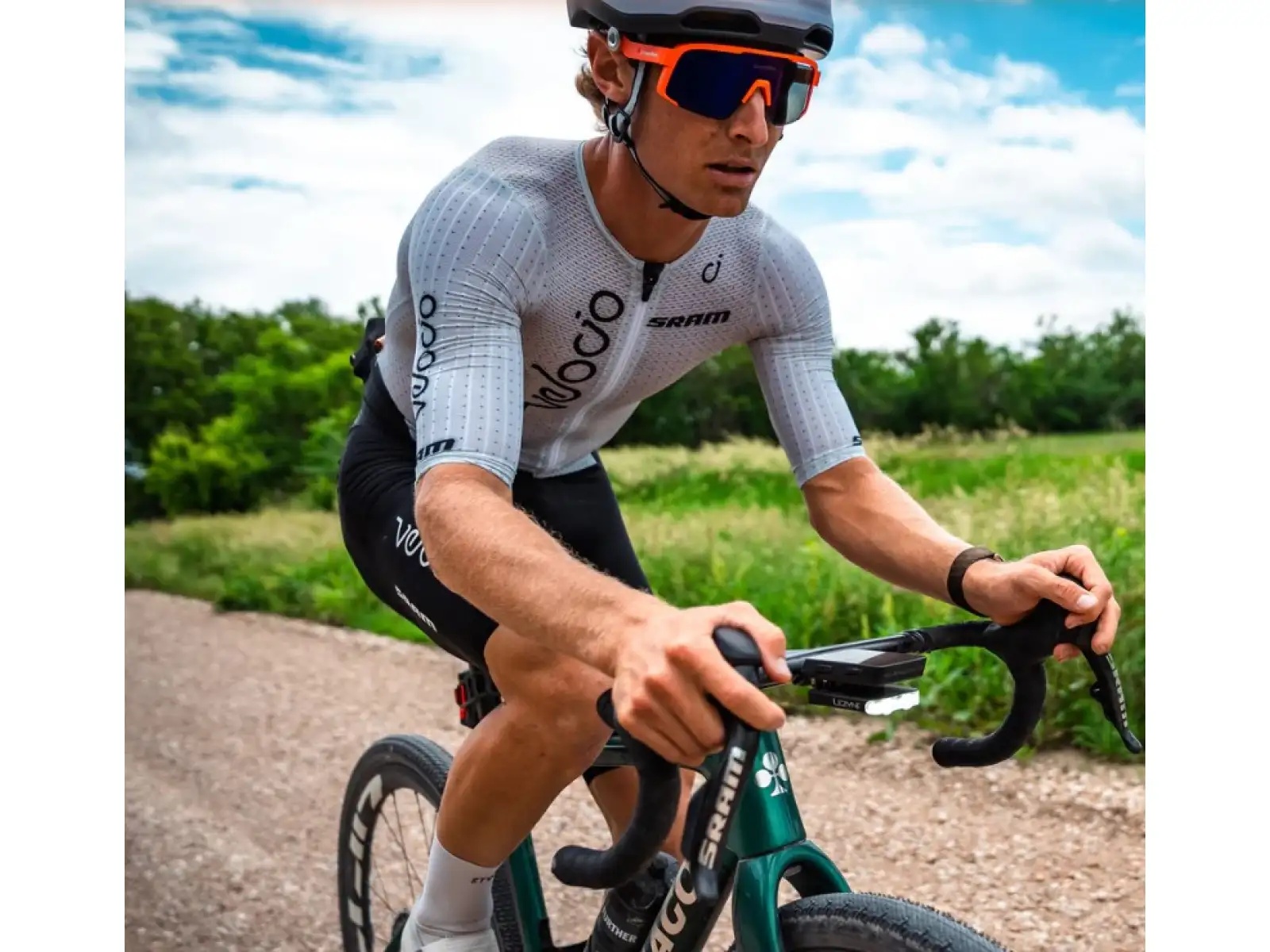 Lezyne Road Drive 500 predné svetlo