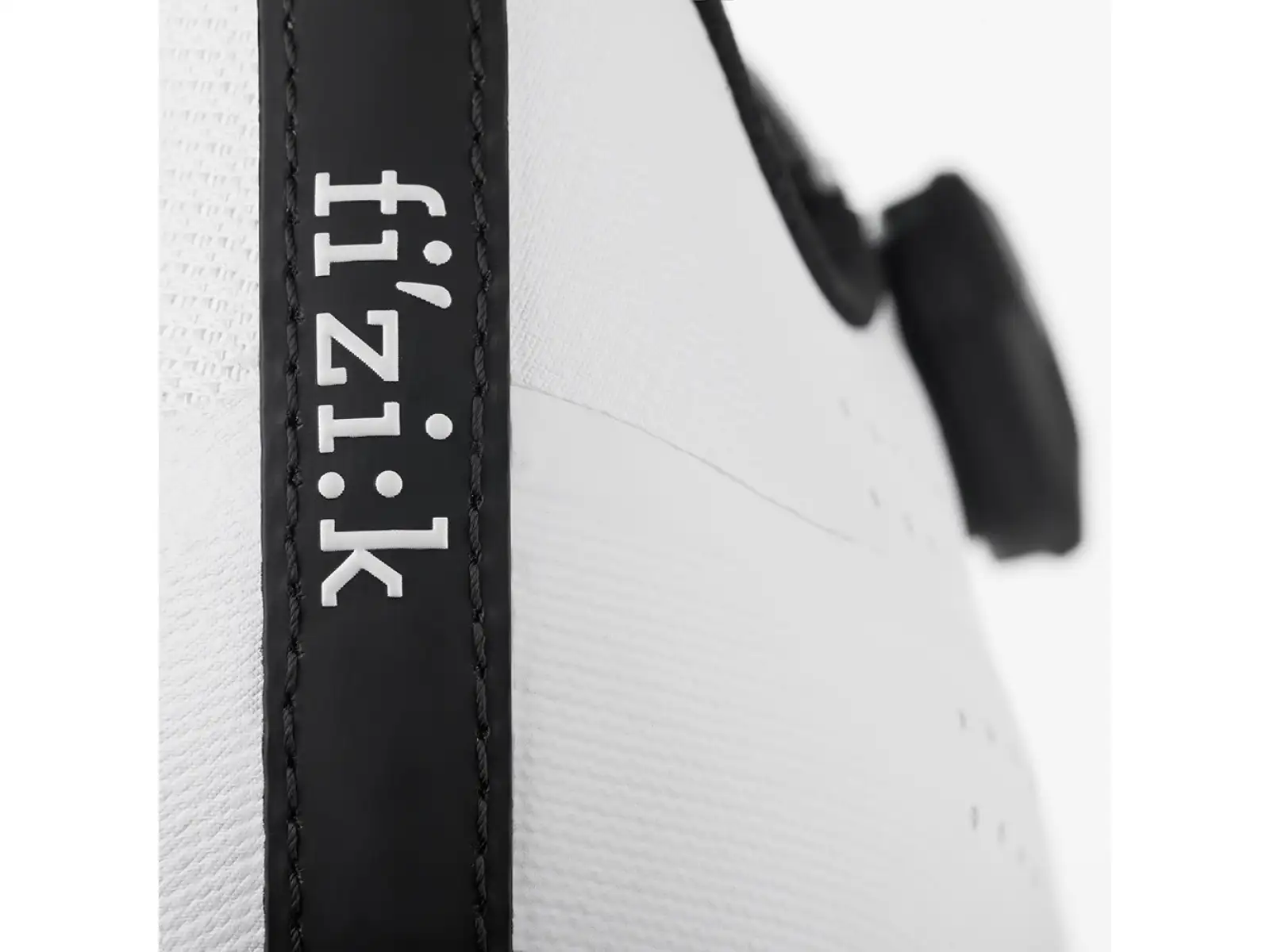 Fizik Tempo Overcurve R4 Wide cestné pánske tretry White/Black