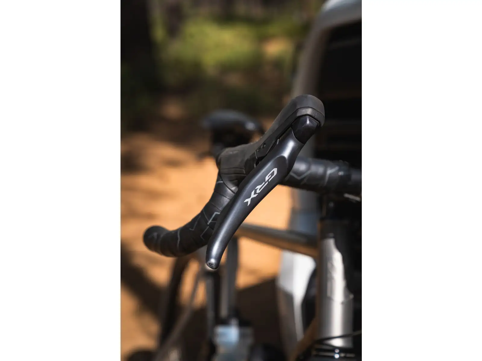 Shimano GRX ST-RX820 + BR-RX820 zadná kotúčová brzda a 12sp. radenie