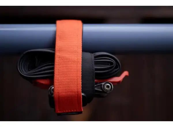 All Mountain Style Velcro Strap popruh na suchý zips Red