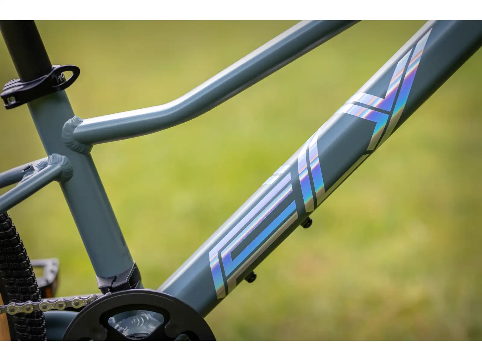 Superior F.L.Y. 20 DB Matte Trooper Green/Hologram Chrome detský bicykel