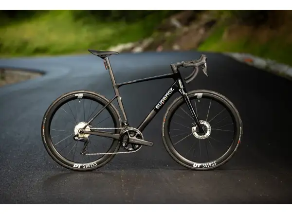 Superior XR 9.7 GF cestný bicykel Gloss Rainbow Black / Carbon