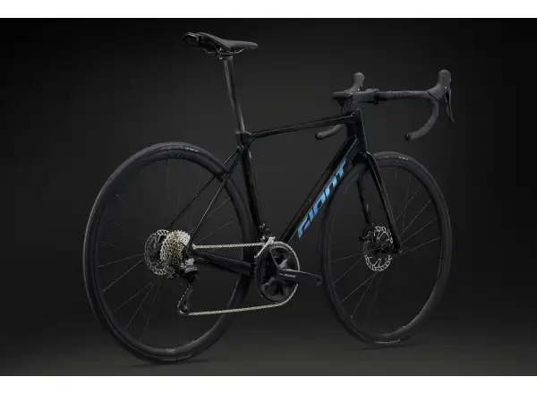 Giant TCR Advanced 2 KOM cestný bicykel Carbon