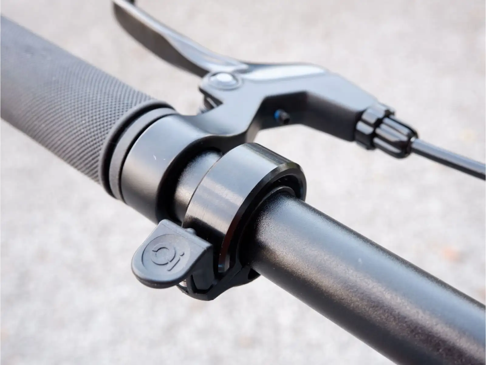 Rascal Knog Oi Bell Classic Small zvonček Black