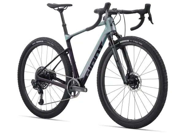 Giant Revolt X Advanced Pro 0 gravel bicykel Airglow Black Currant