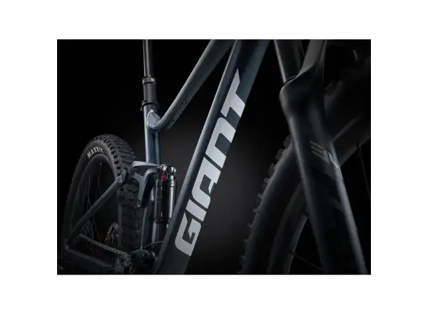 Giant Stance 29 2 celoodpružený horský bicykel Black Diamond