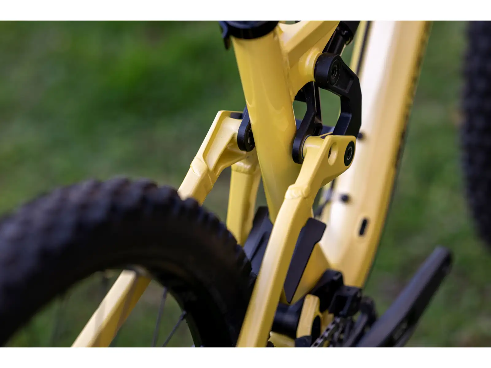 Rock Machine Whizz FS II 90 AXS horský bicykel Panama Yellow
