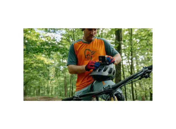 GoPro Pás na pripevnenie na prilbu