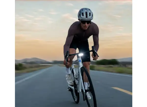 Lezyne Road Drive 500 predné svetlo