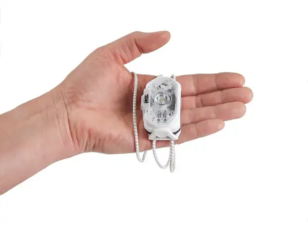 Petzl Swift LT čelovka biela